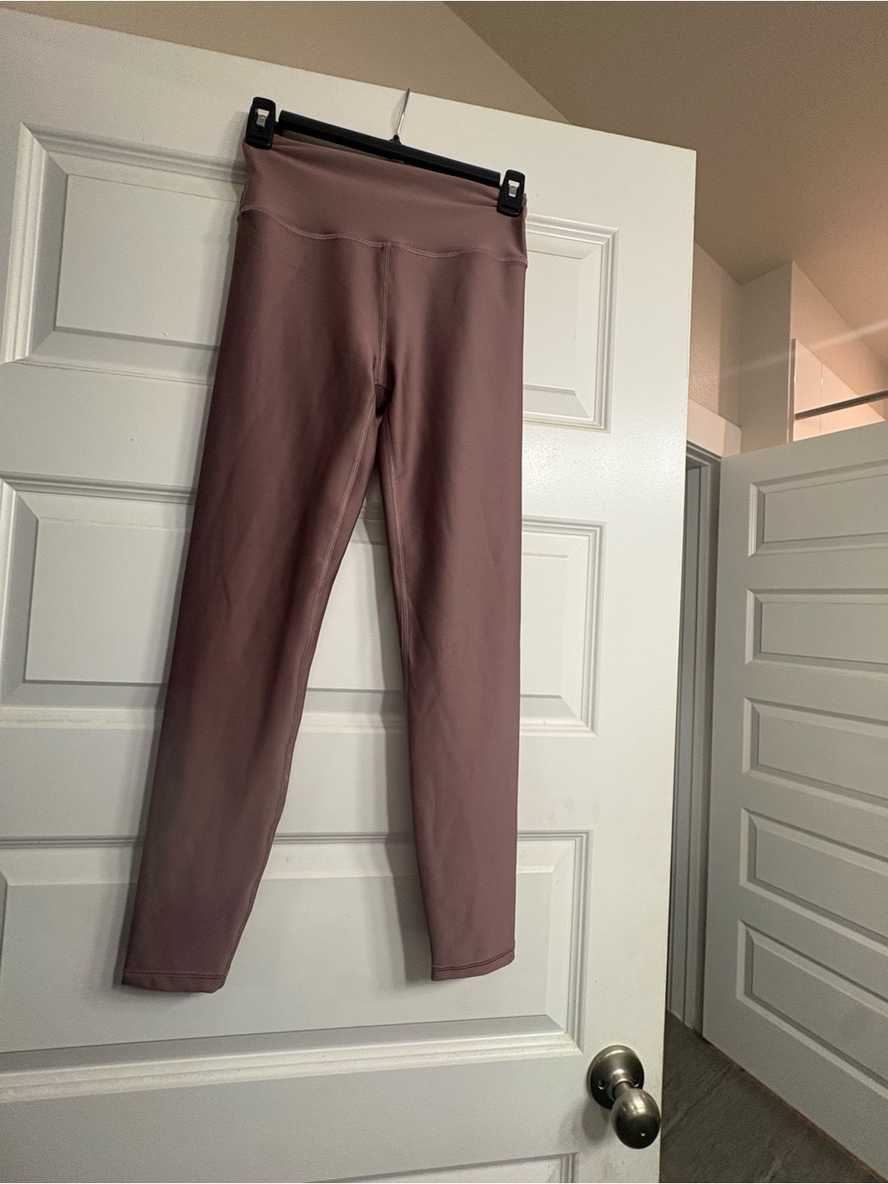 ALO Yoga High-Rise Leggings